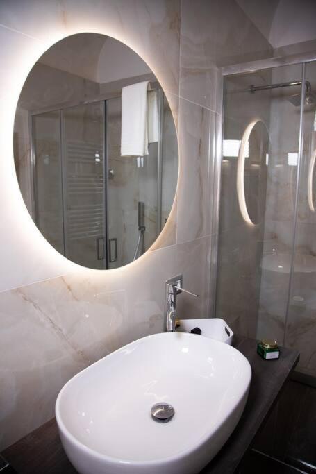 Intero - Chiaia Apartment *