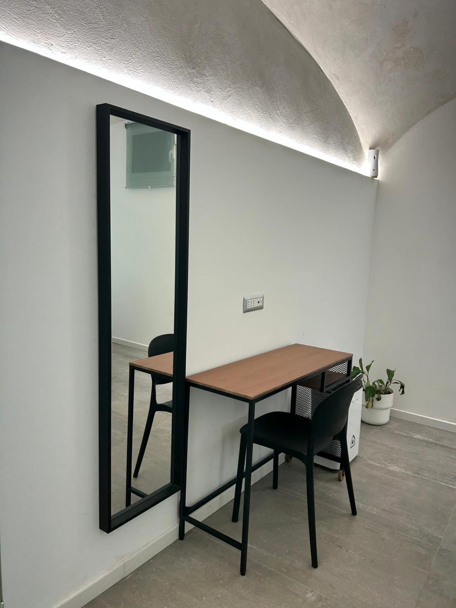 Intero - Chiaia Apartment