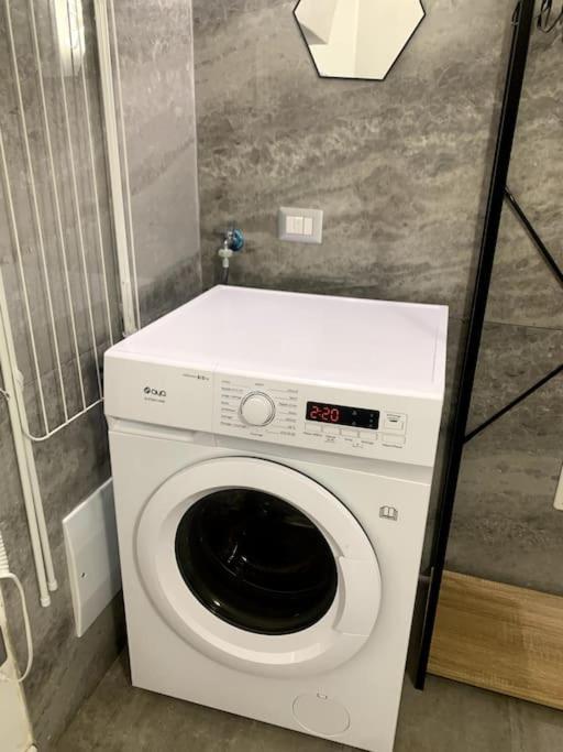 Apartment Intero - Chiaia Naples